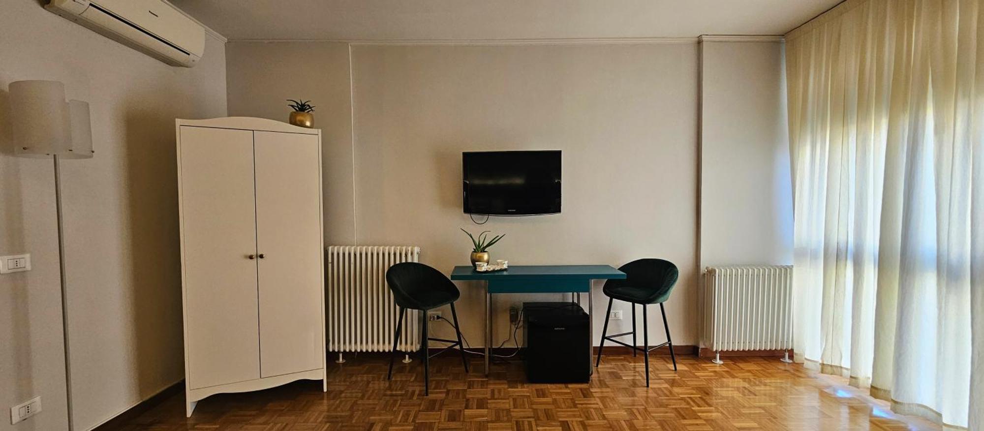 Verona Express Rooms Экстерьер фото