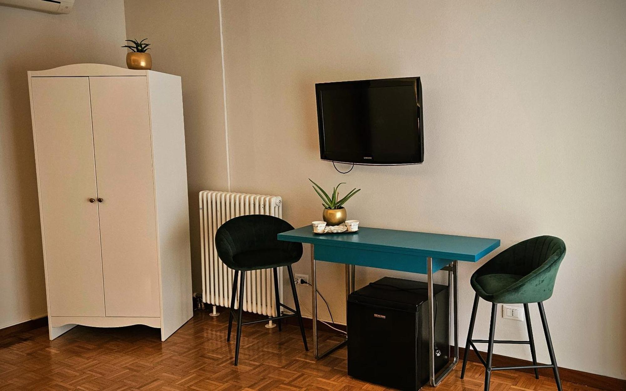 Verona Express Rooms Экстерьер фото